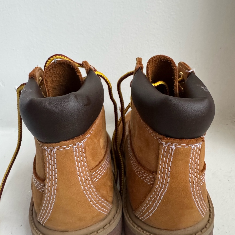 Timberland Kids Boots in Brown and Yellow - Picture 4 of 6